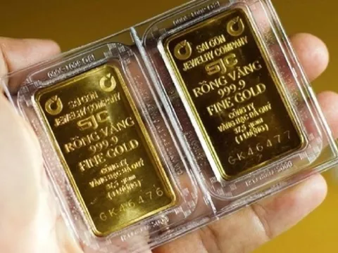Giá vàng 8/4: Vàng trong nước đi xuống, tuột mốc 100 triệu đồng/lượng