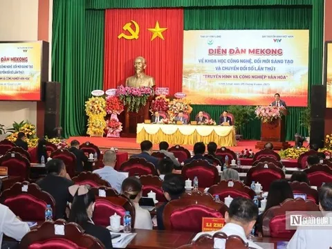 Báo chí, truyền hình buộc phải thay đổi cả nội dung lẫn công nghệ để bắt kịp xu thế
