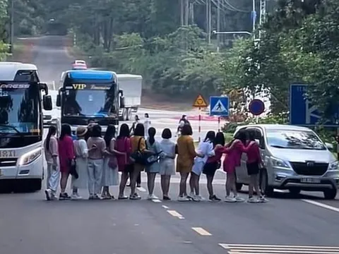 Từ chuyện check in