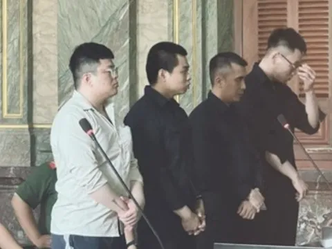 Tuyên phạt các bị cáo mua bán “cái chết trắng” số lượng lớn