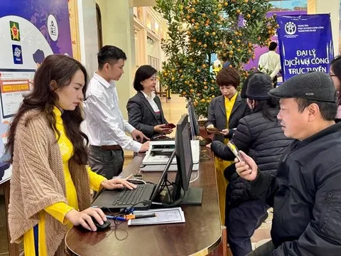 Gợi mở mới về chế độ tiền lương, tuổi nghỉ hưu của cán bộ, công chức