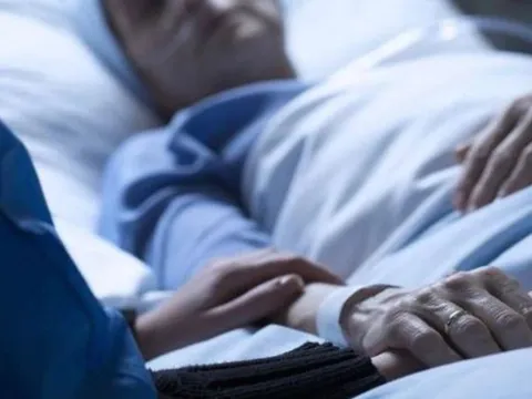 Người đàn ông 39 tuổi bị liệt nửa người vì thói quen vô số người mắc phải