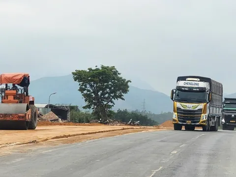 Thiếu vật liệu tại cao tốc Hoà Liên – Tuý Loan: Đã có phương án xử lý
