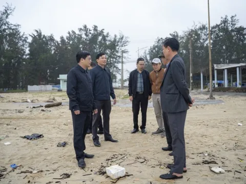 Huế phát động tổng lực ra quân làm sạch biển trước mùa du lịch