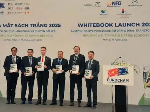 Sách Trắng 2025: Hiện thực hóa nền kinh tế xanh và bền vững