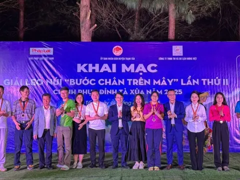 Khai mạc Giải leo núi “Bước chân trên mây” mùa 2: Góp phần quảng bá tiềm năng du lịch Trạm Tấu