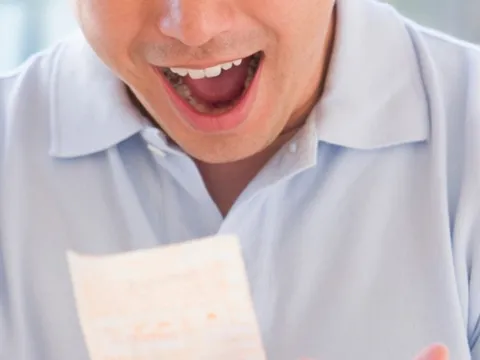 Nam bác sĩ 53 tuổi trúng độc đắc 68 tỷ đồng