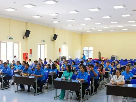 Công đoàn các khu công nghiệp tỉnh Bình Phước tuyên dương 14 tập thể, 40 cá nhân