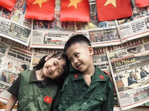 Trường mầm non rực rỡ cờ hoa chào mừng đại lễ 30/4