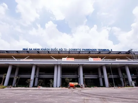 Nhà ga T3 Tân Sơn Nhất hoàn thiện 'nước rút' trước ngày khánh thành