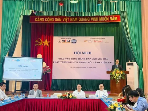 Gắn kết chặt chẽ giữa nhà trường và doanh nghiệp trong phát triển nhân lực du lịch