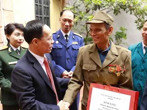 Thực hiện đầy đủ, kịp thời các chế độ chính sách đối với người có công