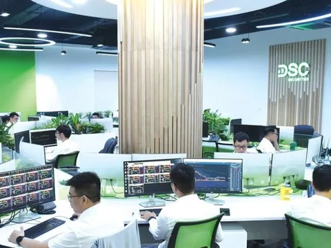 Công ty chứng khoán đầu tiên báo lãi đi lùi trong quý I/2025