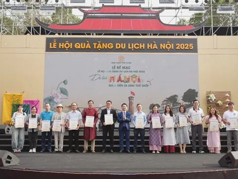 Hơn 30.000 du khách khám phá văn hóa Hà Nội tại Lễ hội Quà tặng Du lịch 2025