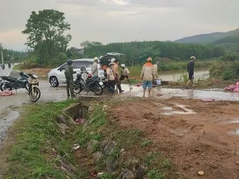 7 người bị sét đánh trúng khi đang trú mưa trong chòi rẫy