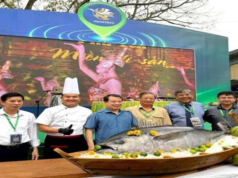 Quảng bá văn hóa và trình diễn ẩm thực cá ngừ đại dương tại Hội chợ VITM 2025