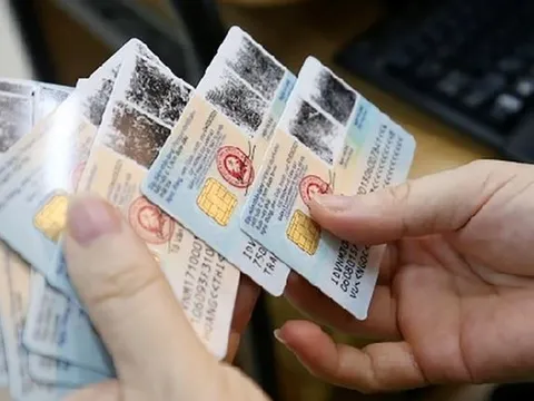 Sáp nhập tỉnh thành, người dân có cần làm lại thẻ căn cước?