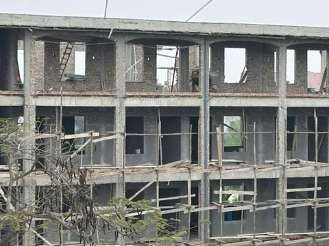 Hà Nội: Bắt đầu tháo dỡ trường học xây dựng trái phép