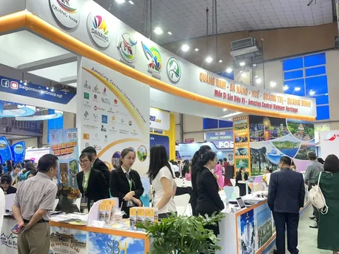 Tour hướng về cội nguồn, tìm hiểu lịch sử hút khách dịp 30/4