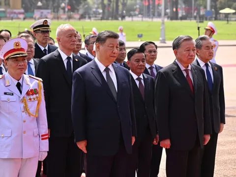 Tổng Bí thư Tô Lâm và Tổng Bí thư, Chủ tịch nước Trung Quốc viếng Chủ tịch Hồ Chí Minh