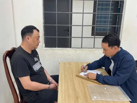 Cựu nhân viên ngân hàng bị bắt theo lệnh truy nã đặc biệt