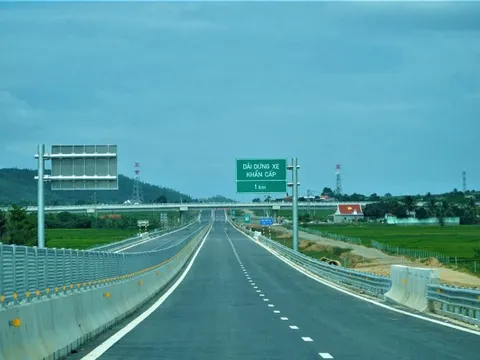 Cao tốc Vân Phong - Nha Trang đã sẵn sàng thông xe 70km vào 19/4