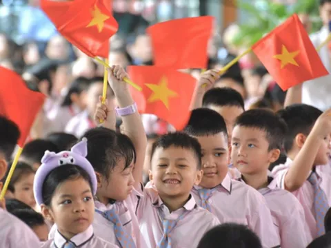 Bản tin 16/4: Chi tiết lịch nghỉ lễ 30/4 và 1/5 của học sinh cả nước