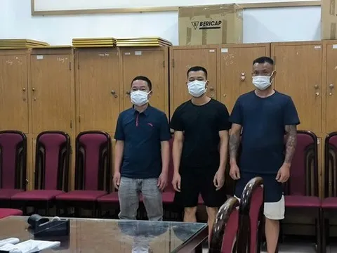 Bắt nhóm 'Lợn rừng' chuyên 'bảo kê' vật liệu xây dựng ở Tây Hồ