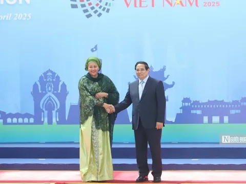 Thủ tướng chủ trì lễ đón chính thức các Trưởng đoàn dự Hội nghị thượng đỉnh P4G