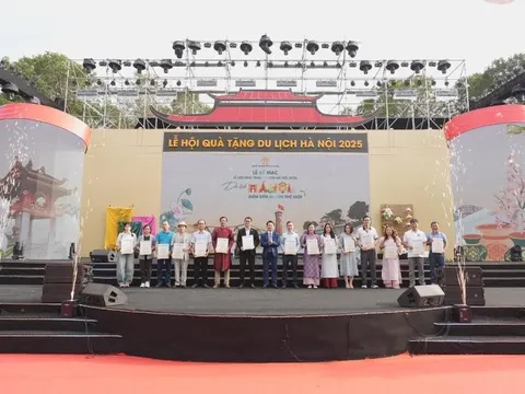 Hơn 3 vạn lượt du khách đến Lễ hội Quà tặng Du lịch Hà Nội 2025