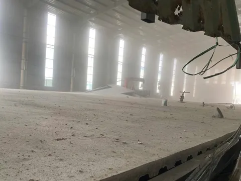 Sập sàn nhà xưởng tại Bình Dương, 2 người tử vong