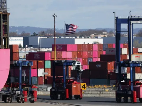 Ông Trump có động thái mới về thuế quan với Trung Quốc, Bắc Kinh phản ứng