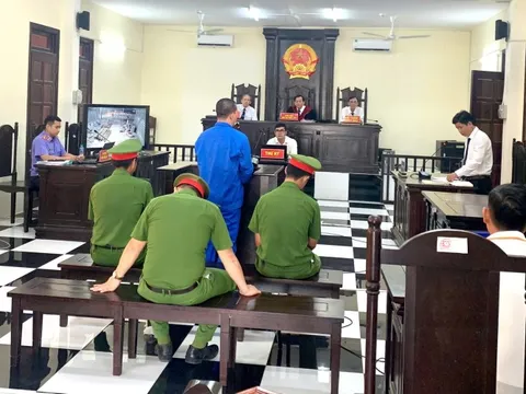 Cướp điện thoại và 100.000 đồng, nam thanh niên lãnh hơn 8 năm tù