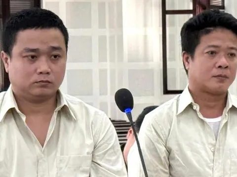 Hai anh em kéo nhau vào tù vì đánh người để “làm rõ trắng đen”
