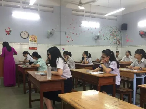 Tp.HCM khảo sát trình độ tiếng Anh: Giáo viên không dạy ngoại ngữ nói gì?