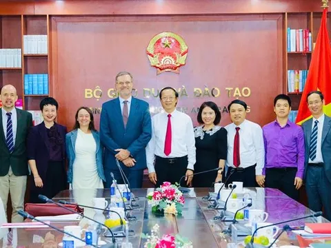 Đẩy mạnh hoạt động giảng dạy tiếng Pháp tại Việt Nam