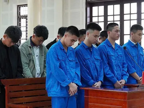 2 bị cáo trong vụ hỗn chiến khiến 2 người tử vong bị phạt tổng mức án 37 năm tù