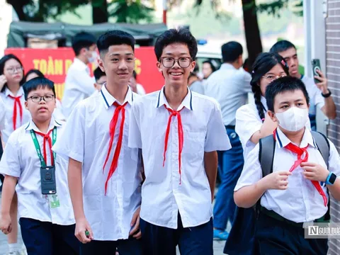 Bản tin 19/4: Nhiều trường hot ở Hà Nội bỏ xét tuyển lớp 6 bằng học bạ