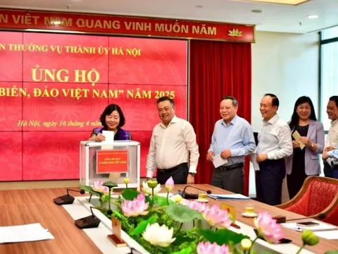 Cơ quan Thành ủy Hà Nội ủng hộ Quỹ “Vì biển, đảo Việt Nam”