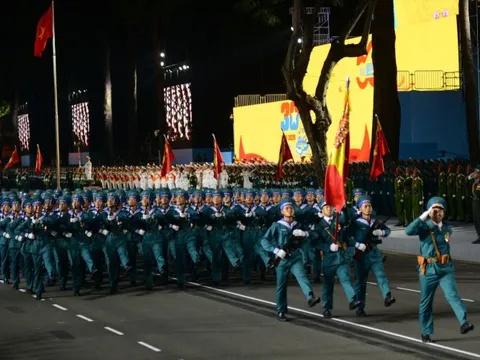 Tổng hợp luyện diễu binh, diễu hành tại TPHCM trong không khí trang nghiêm, hào hùng