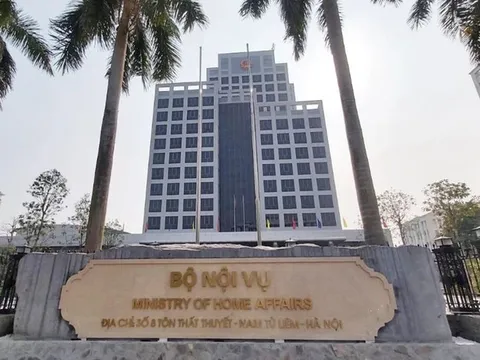 Đề xuất chính sách đối với người hoạt động không chuyên trách ở cấp xã, thôn, tổ dân phố