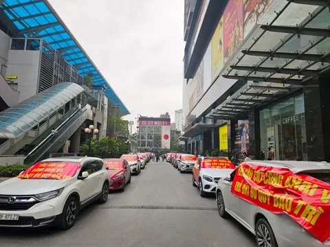 Ông ăn chả thì bà cũng đừng ăn nem