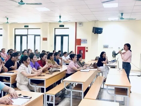 200 phụ nữ huyện Chương Mỹ được tập huấn nâng cao năng lực quản trị hợp tác xã