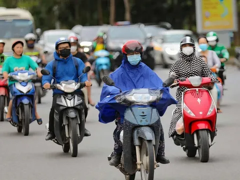 Dự báo thời tiết ngày 22/4: Nắng oi bức ban ngày, nhiều nơi mưa "sầm sập" chiều tối
