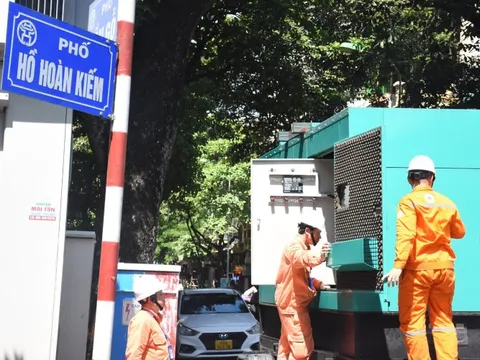 EVNHANOI: Đảm bảo cung ứng điện an toàn, liên tục trên địa bàn Thủ đô trong dịp Lễ 30/4 và ngày Quốc tế lao động 1/5
