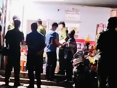 Biểu hiện của 2 cháu bé trước khi tử vong bất thường ở nhà ông bà ngoại