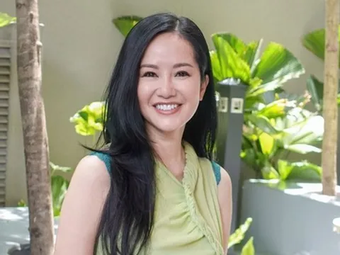 Ca sĩ Hồng Nhung với hình ảnh mới rạng rỡ, đầy lạc quan