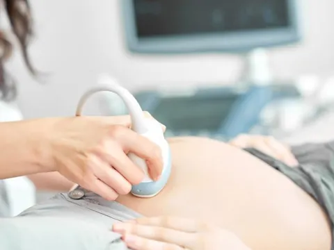 Siêu âm cho thai phụ 25 tuổi, bác sĩ sốc nặng khi nhìn kết quả