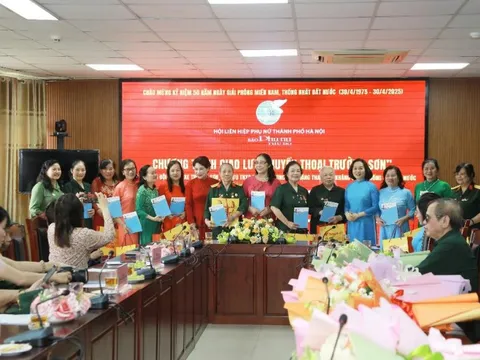 Công ty CP Dầu thực vật Tường An đồng hành cùng Báo Phụ nữ Thủ đô tri ân nhân chứng lịch sử