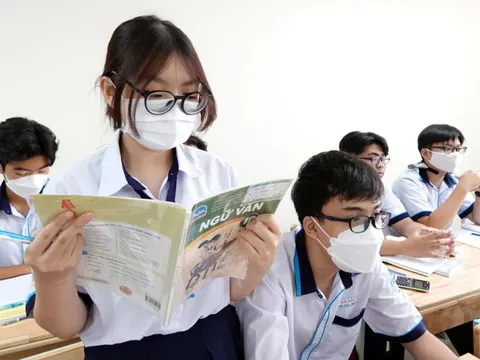 Bản tin 24/4: 4 đối tượng được tuyển thẳng vào lớp 10 công lập